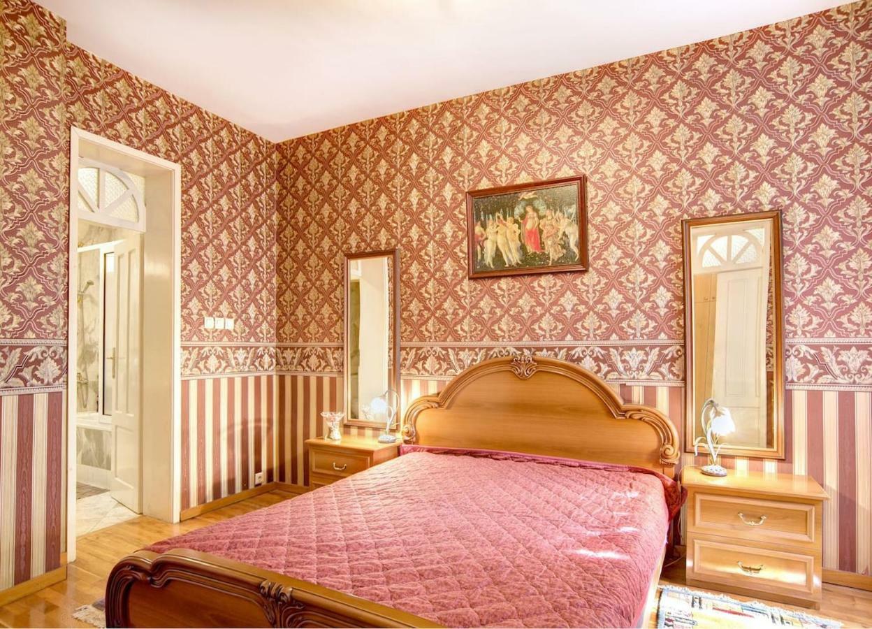 Aristocratic, Elegant, Designer Top Central Apartment Sofia Eksteriør billede