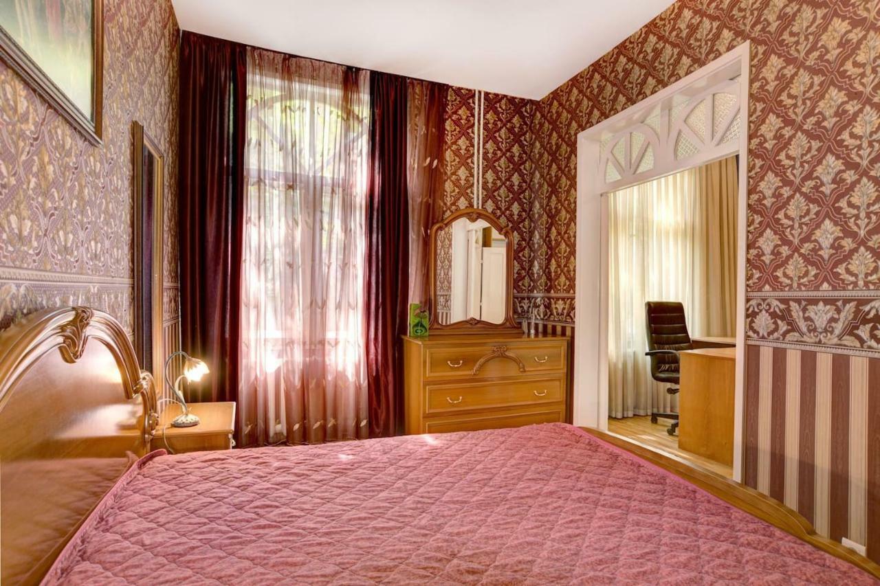 Aristocratic, Elegant, Designer Top Central Apartment Sofia Eksteriør billede